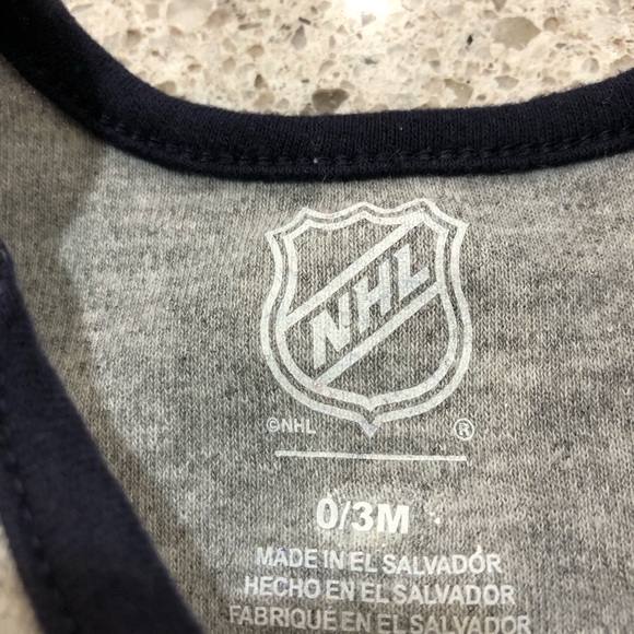 Montreal Canadiens Hockey NHL SIZE 0-3M - Picture 3 of 3